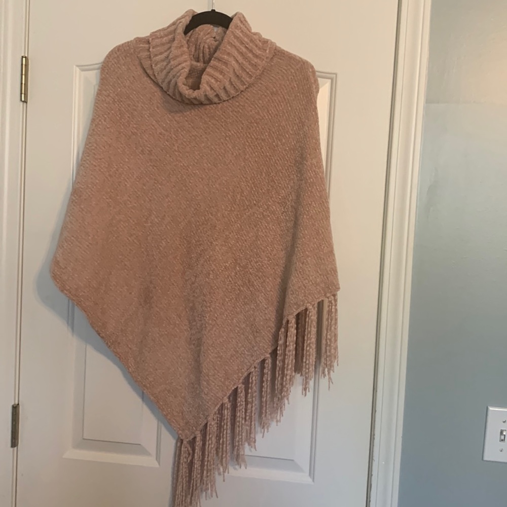 Chenille turtleneck pinch. NWOT never worn.